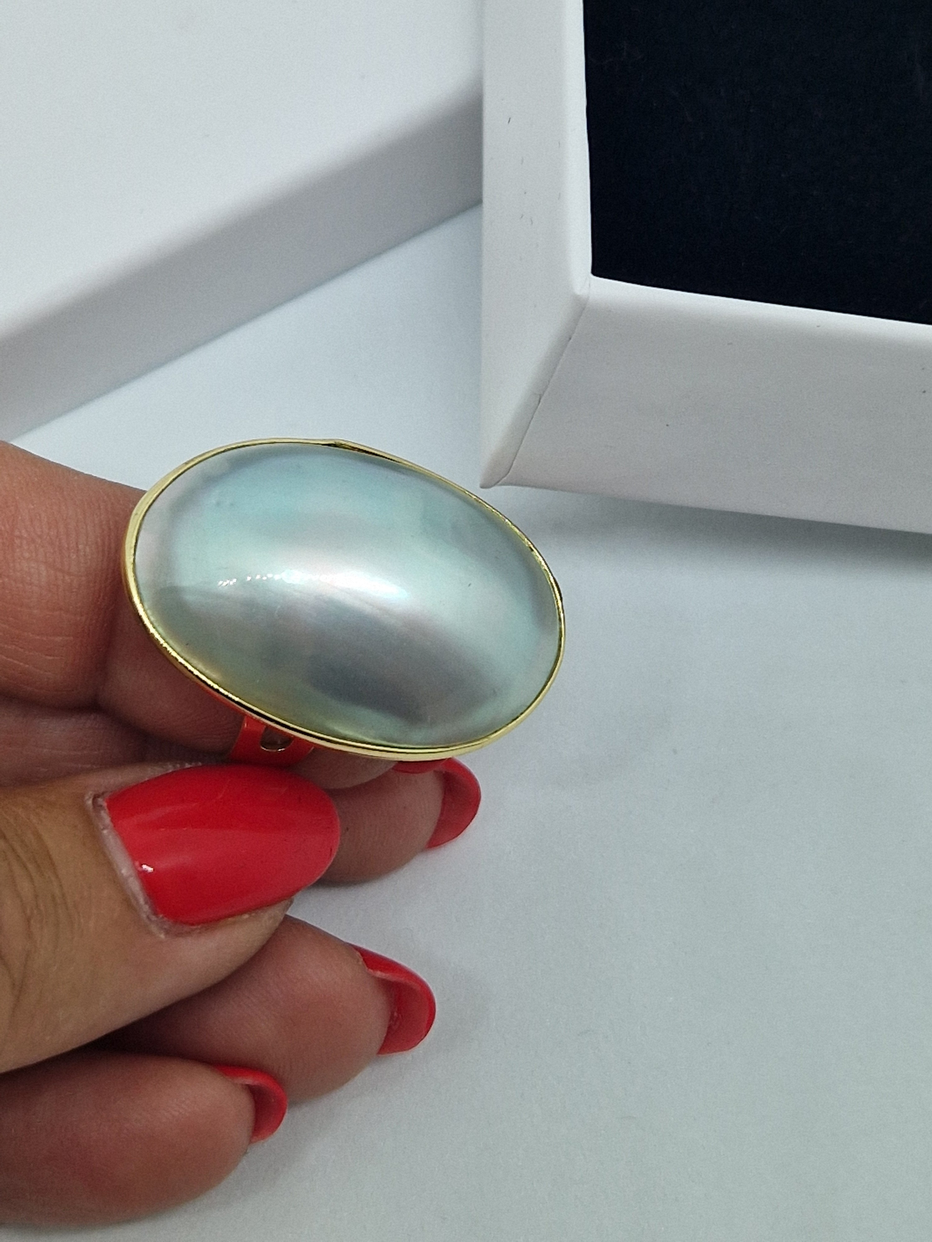 Anello Dea con madreperla